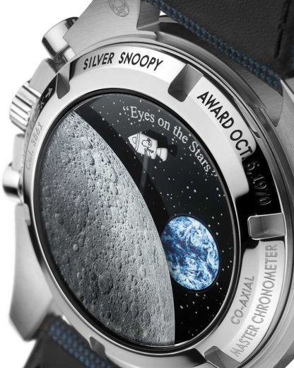 Omega Acceso exclusivo Silver Snoopy Award Speedmaster Serie de Aniversario 42 mm, acero con pulsera en tejido de nailon revestido 310.32.42.50.02.001 - Imagen 3