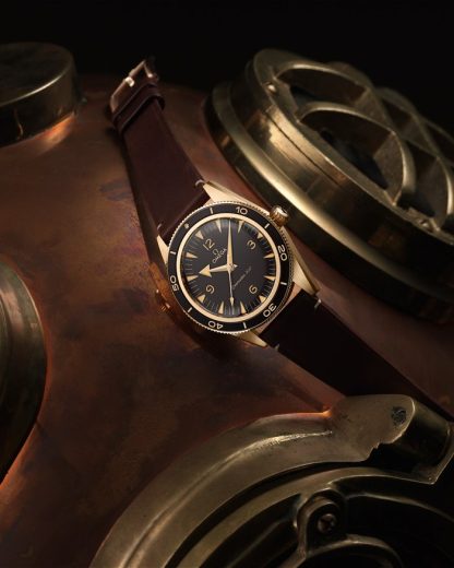 Omega Seamaster 300 41 mm, Bronze gold con pulsera de piel 234.92.41.21.10.001 - Imagen 4