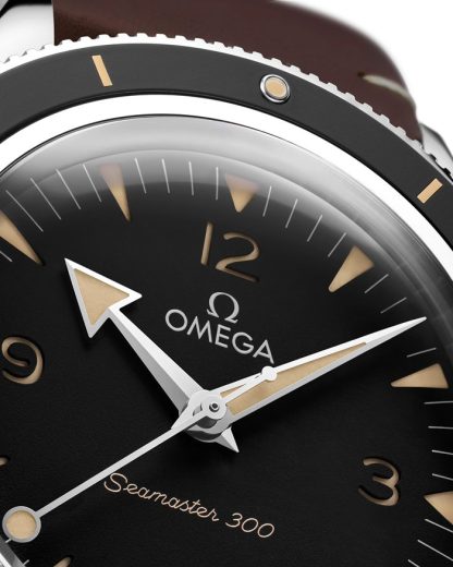 Omega Seamaster 300 41 mm, acero con pulsera de piel 234.32.41.21.01.001 - Imagen 3