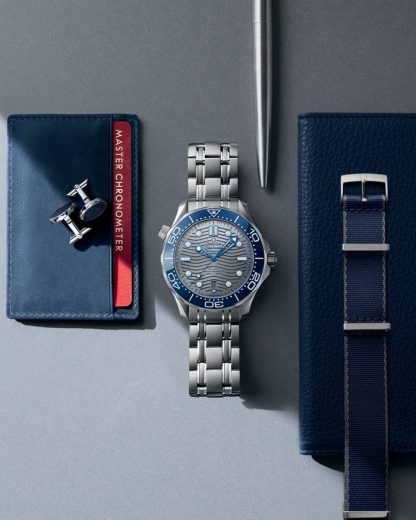 Omega Seamaster Diver 300M 42 mm, acero con acero 210.30.42.20.06.001 - Imagen 3