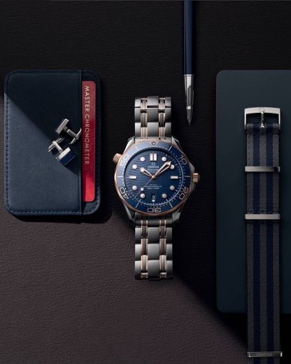 Omega Seamaster Diver 300M 42 mm, acero - oro Sedna™ con acero - oro Sedna™ 210.20.42.20.03.002 - Imagen 3