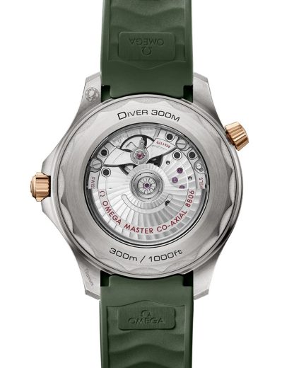 Omega Seamaster Diver 300M 42 mm, titanio - Bronze gold con pulsera de caucho 210.92.42.20.10.001 - Imagen 2