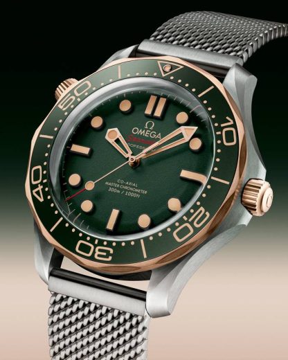 Omega Seamaster Diver 300M 42 mm, titanio - Bronze gold con titanio 210.90.42.20.10.001 - Imagen 4