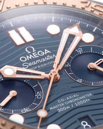 Omega Seamaster Diver 300M 44 mm, titanio - tántalo - oro Sedna™ con titanio - tántalo - oro Sedna™ 210.60.44.51.03.001 - Imagen 3