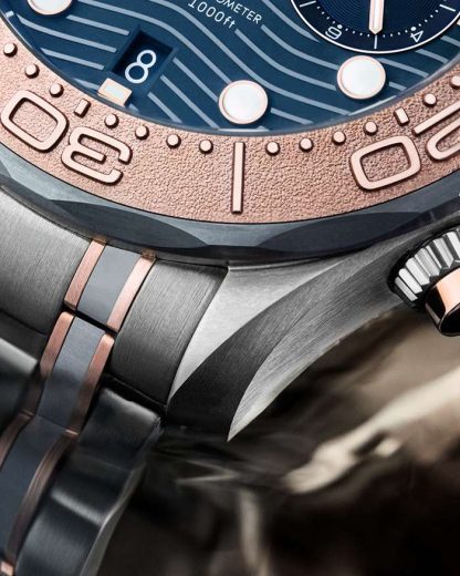 Omega Seamaster Diver 300M 44 mm, titanio - tántalo - oro Sedna™ con titanio - tántalo - oro Sedna™ 210.60.44.51.03.001 - Imagen 5