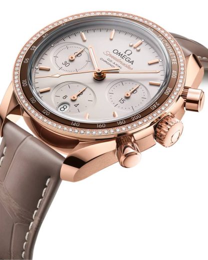 Omega Speedmaster 38 38 mm, oro Sedna™ con pulsera de piel 324.68.38.50.02.003 - Imagen 4
