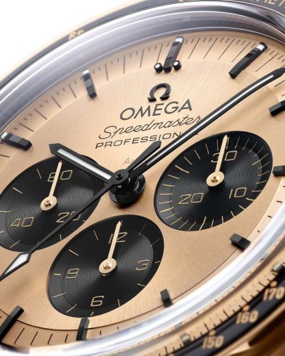 Omega Speedmaster Moonwatch Professional 42 mm, oro Moonshine™ con oro Moonshine™ 310.60.42.50.99.002 - Imagen 3